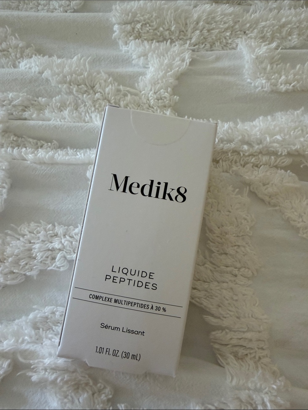 Medik8 Liquid Peptides Smoothing Serum — White original price 68.